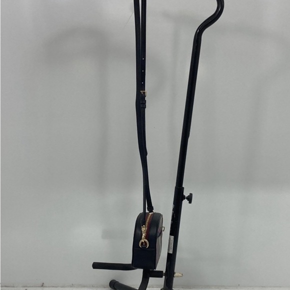 Coach purse - Picture 5 of 7